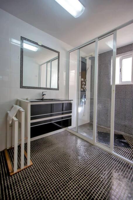Villa Lux 5br Private Pool In The Marina